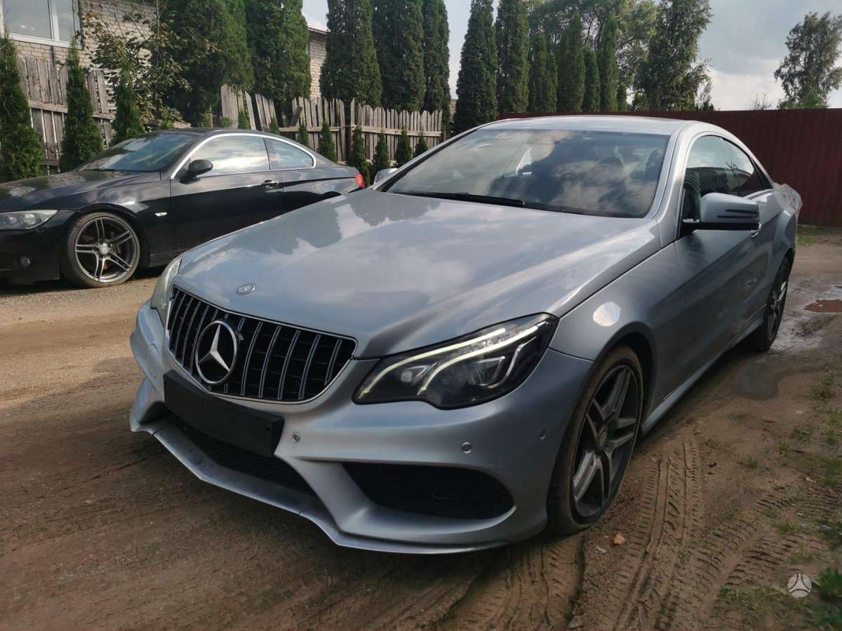 Mercedes-Benz E220 dalimis