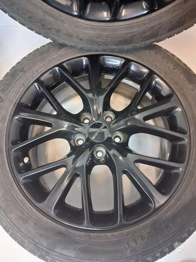 Dodge, vieglmetāla, R20
