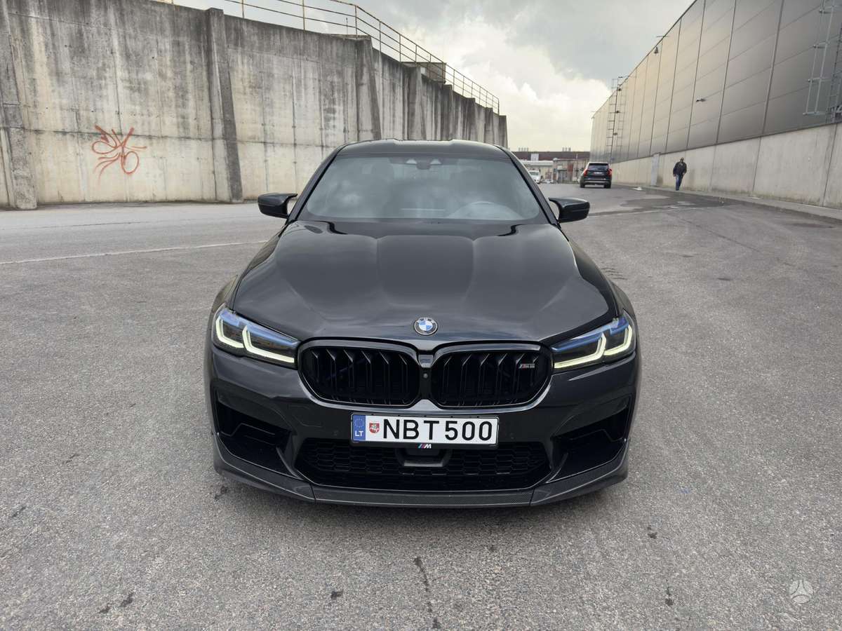 BMW M5, 4.4 l., Седан