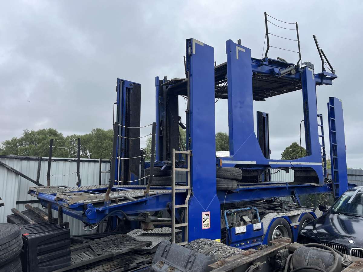 -Kita-, auto transporter