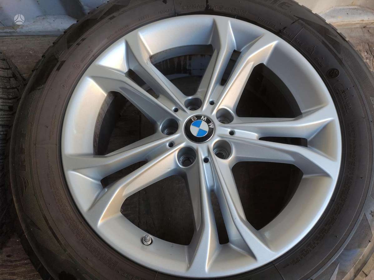BMW Yra ir juodi, легкосплавные , R18