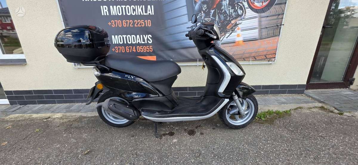 Piaggio Fly 49cc, scooters / mopeds