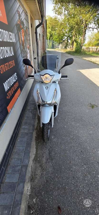 Honda SH 125cc, scooters / mopeds