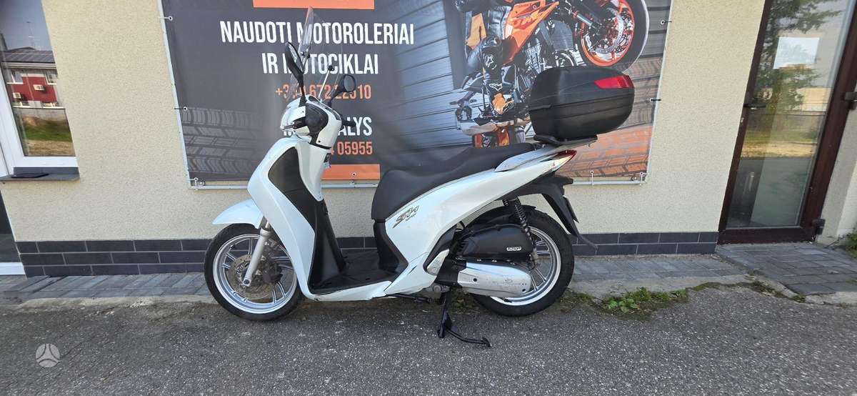 Honda SH 125cc, scooters / mopeds
