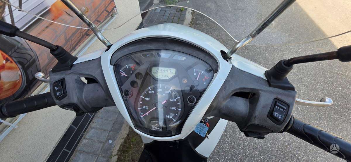 Honda SH 125cc, scooters / mopeds