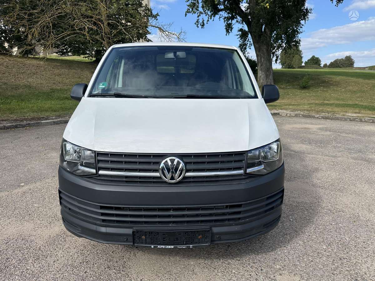 Volkswagen Transporter - 2