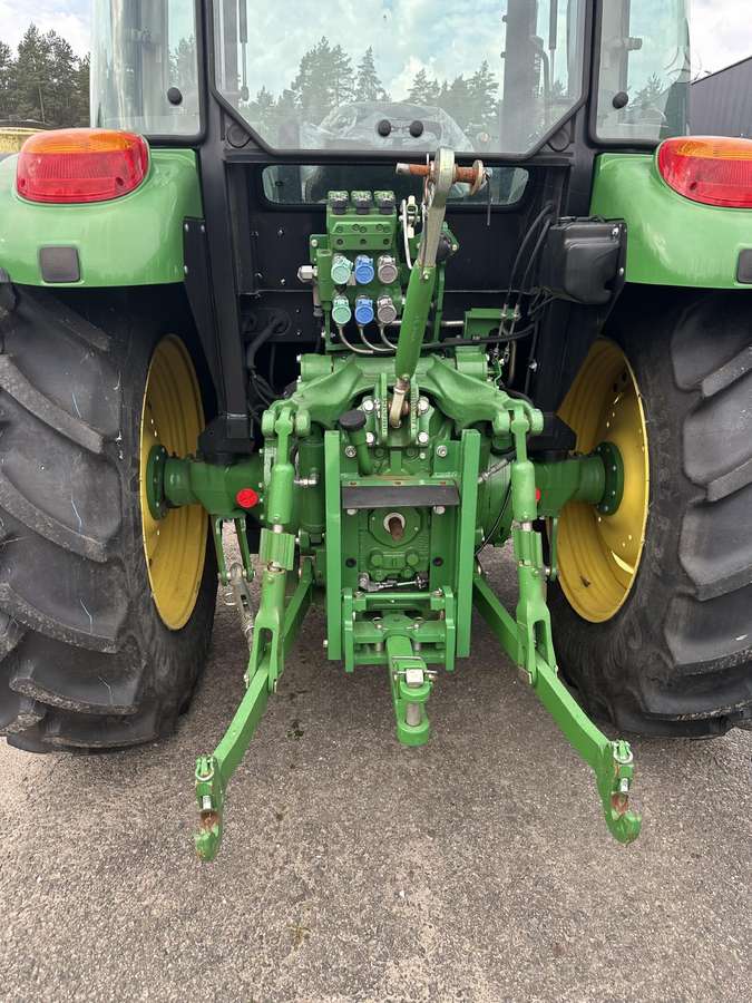 John Deere 5100M, тракторы