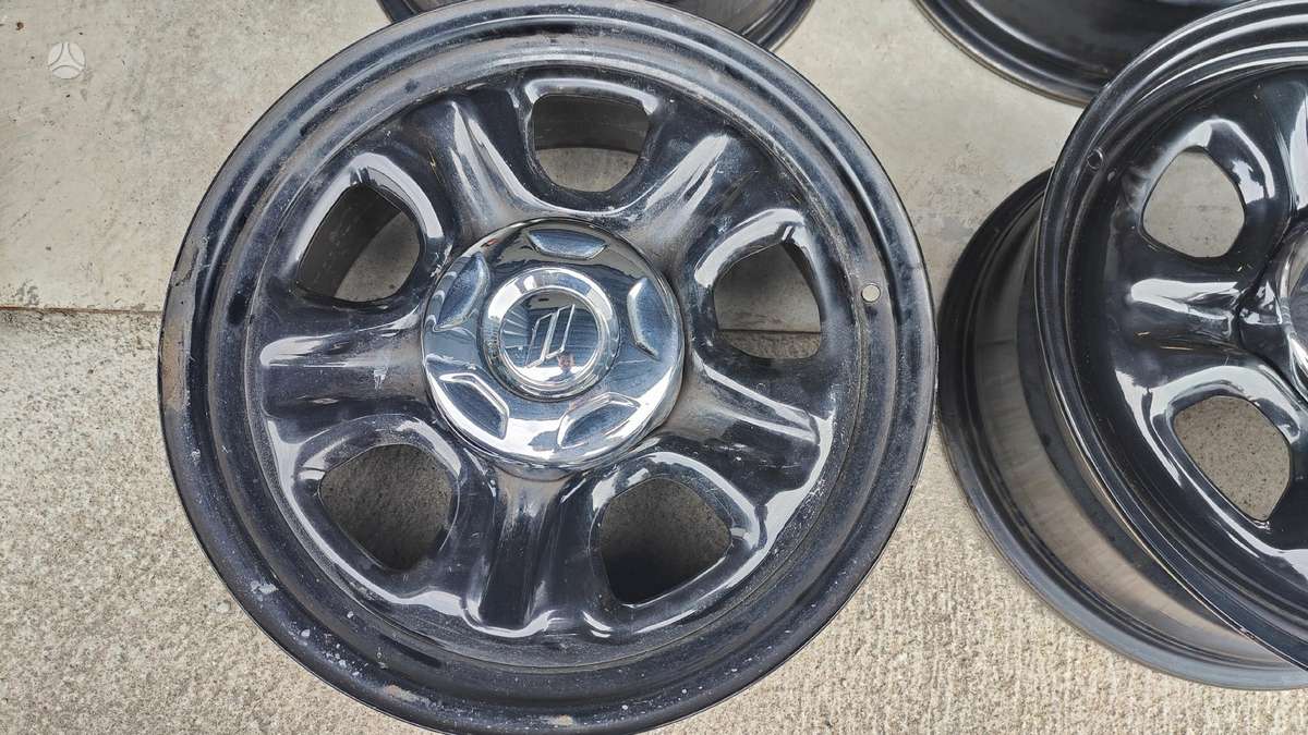 Dodge Durango, tērauda apzīmogoti, R18