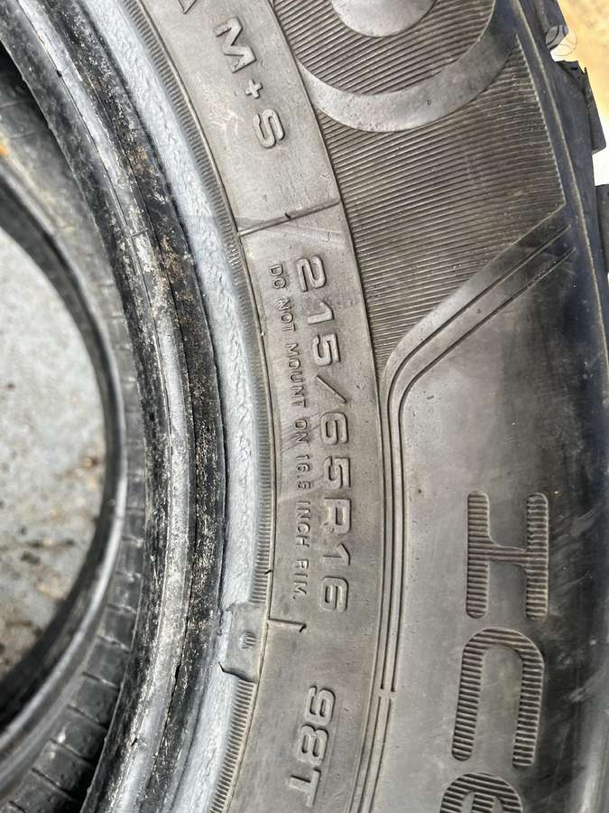 Dunlop Ice touch, winter 215/65 R16