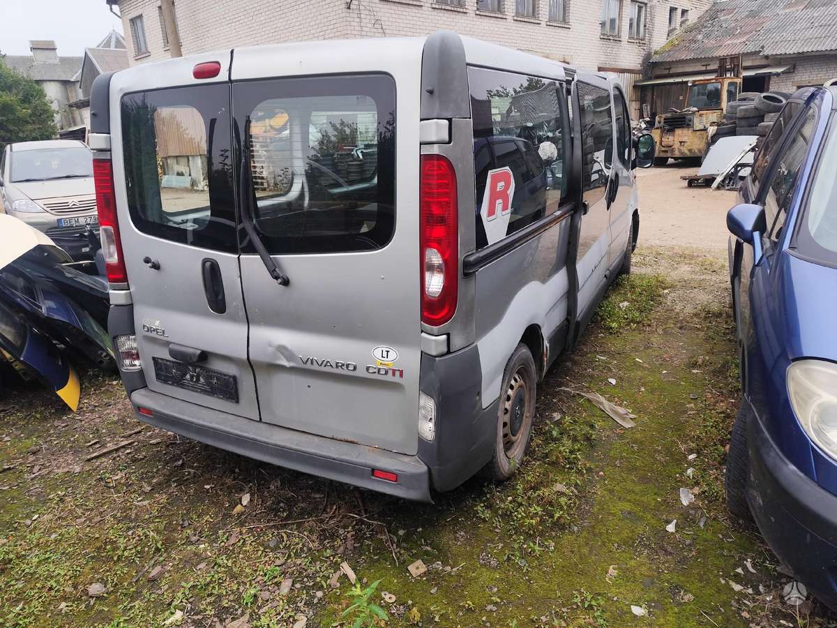 Opel Vivaro for parts