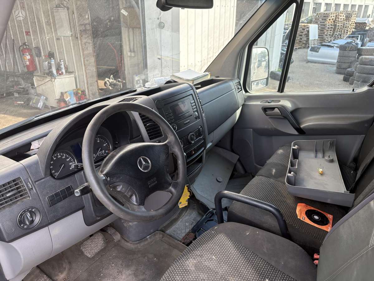 Mercedes-Benz Sprinter 37068366700
