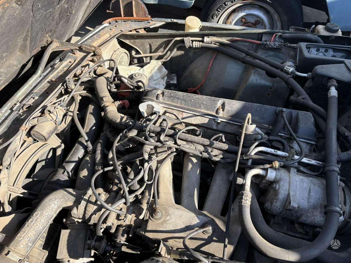 Saab 900, 2.0 l., Хэтчбек