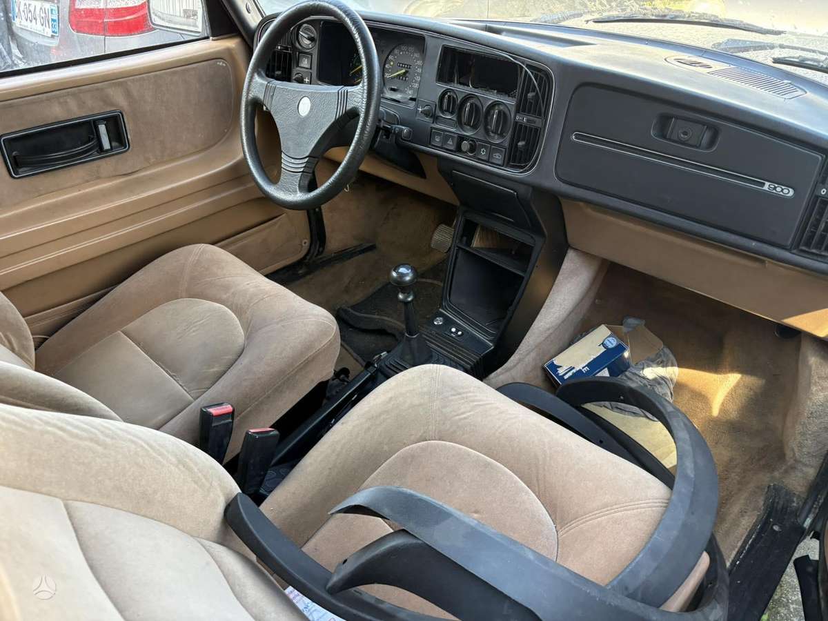 Saab 900, 2.0 l., Хэтчбек