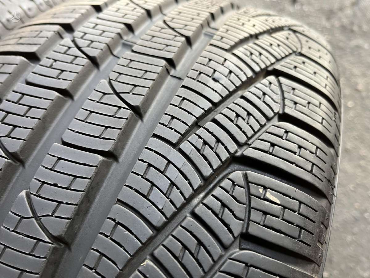 Pirelli SottoZero2 RFT, winter 245/40 R20