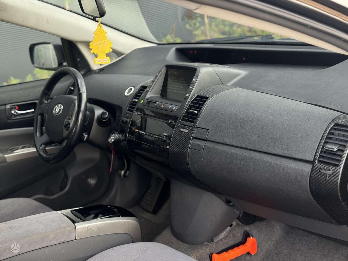Toyota Prius - 11