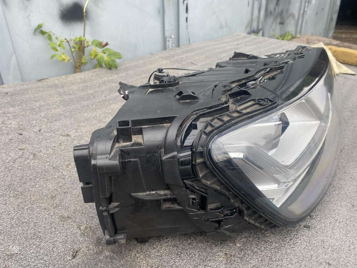 Audi Q7 body parts