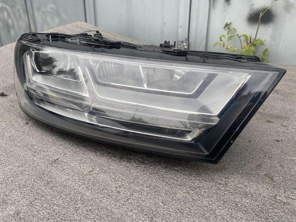 Audi Q7 body parts