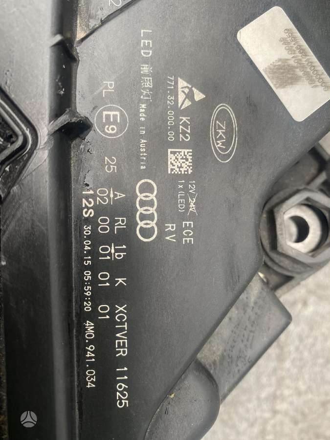 Audi Q7 body parts