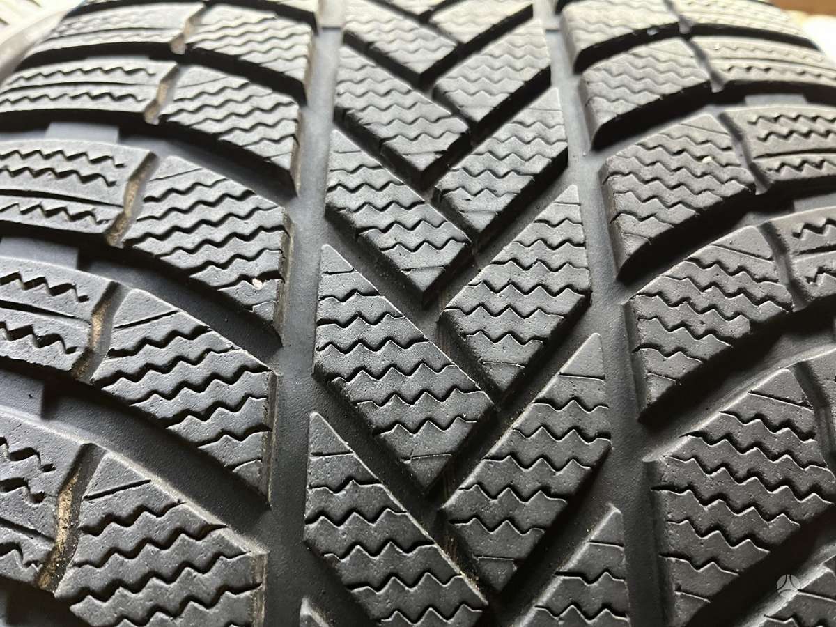 Bridgestone Blizzak LM005, зимние 285/40 R22