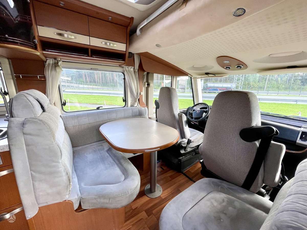Hymer B 690, campers