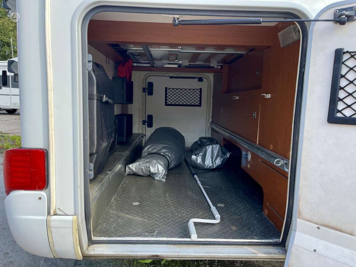 Hymer B 690, campers