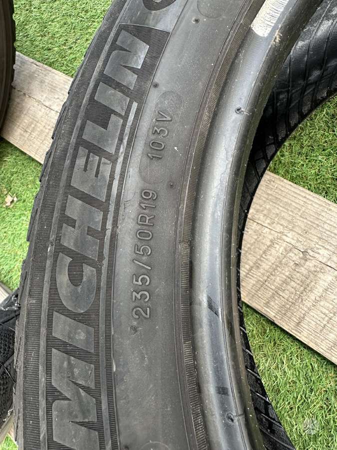 Michelin 5mm, зимние 235/50 R19