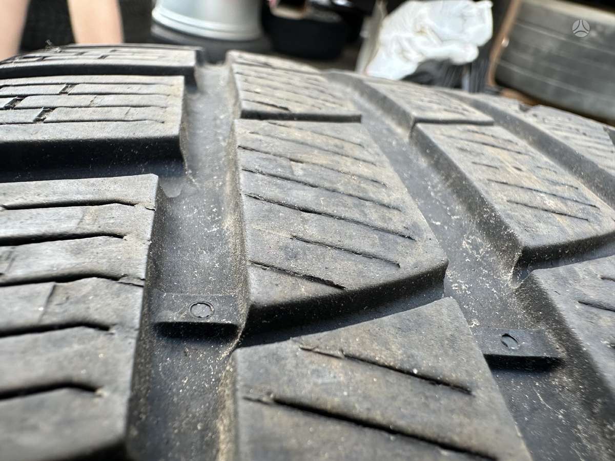 Pirelli 6mm, 2020 metu, žieminės 235/50 R19