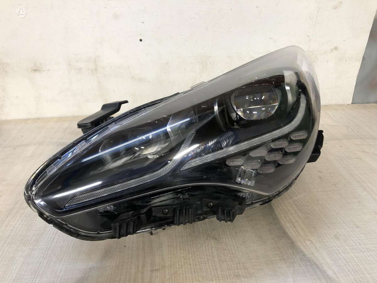 Kia Stinger, 92101-j5, lights