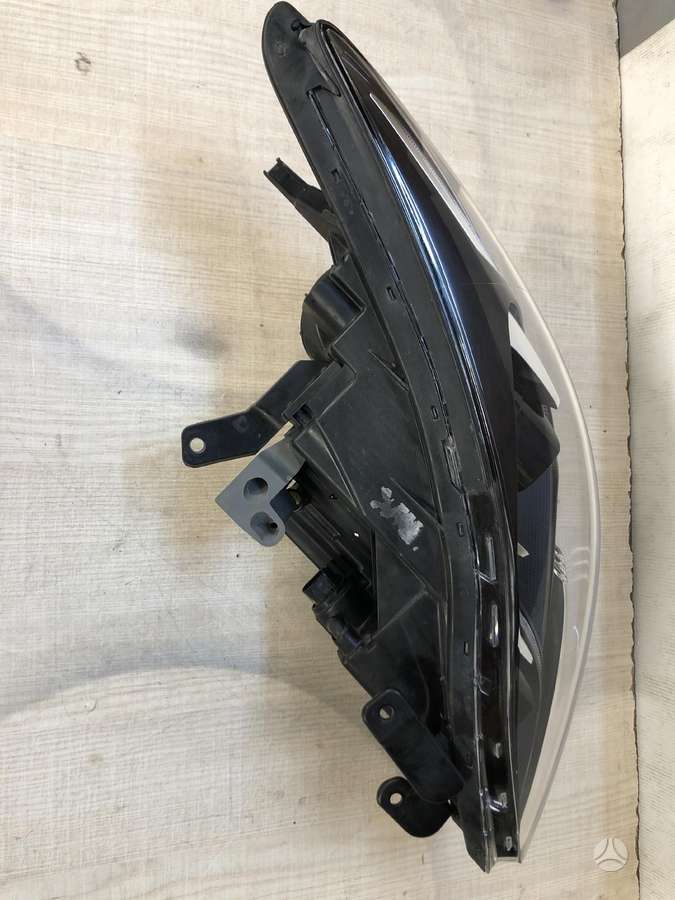 Kia Stinger, 92101-j5, lights