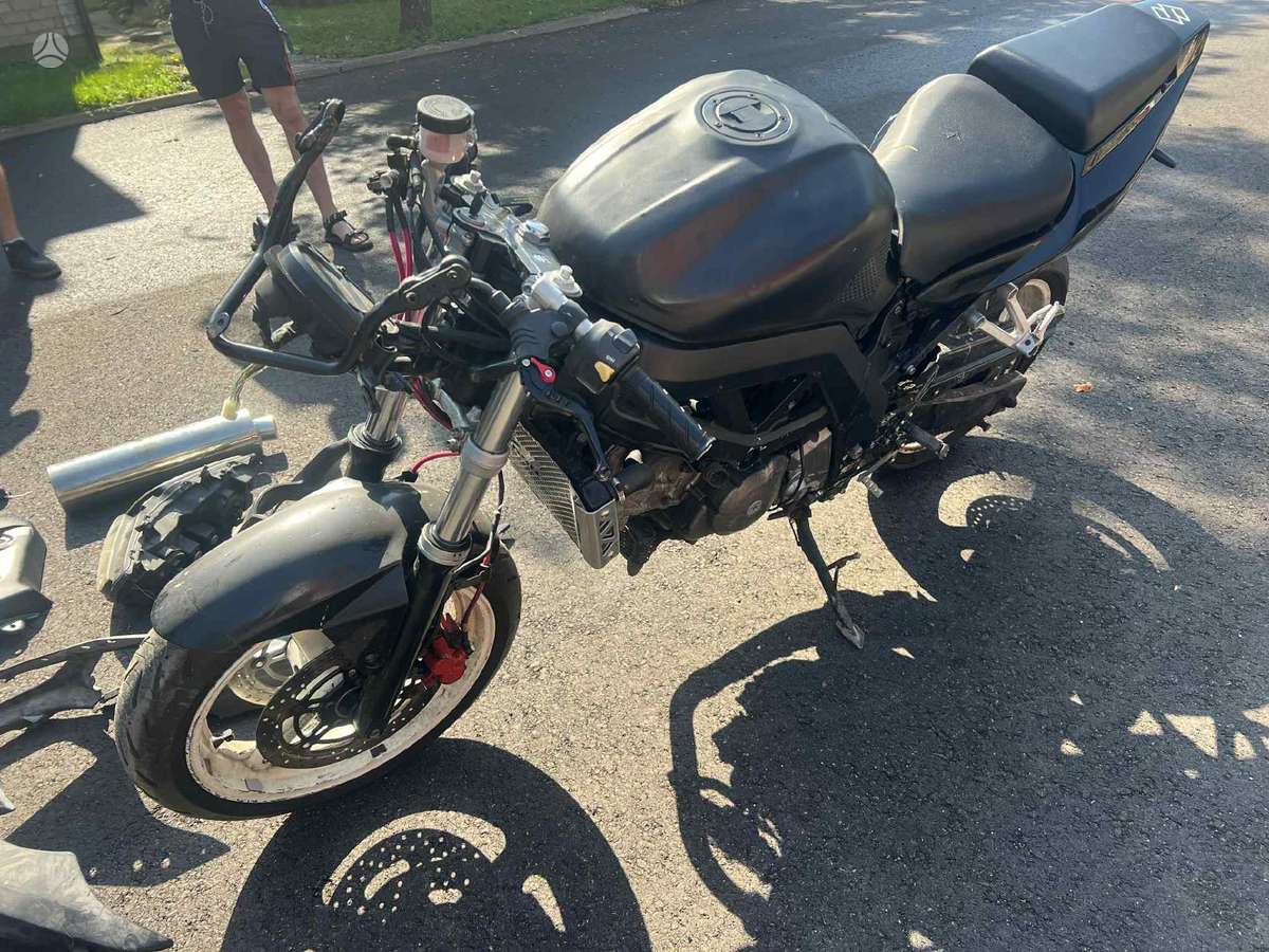 Suzuki SV, street / klasikiniai