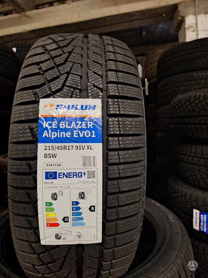 Sailun, universalios 215/45 R17