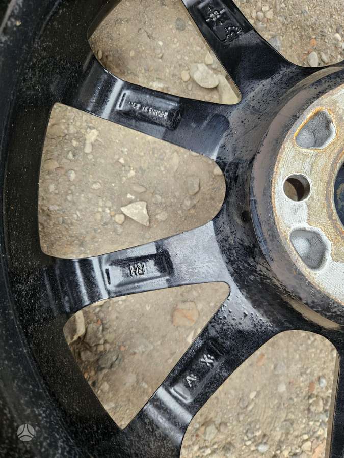 Land Rover Evoque, lengvojo lydinio, R18
