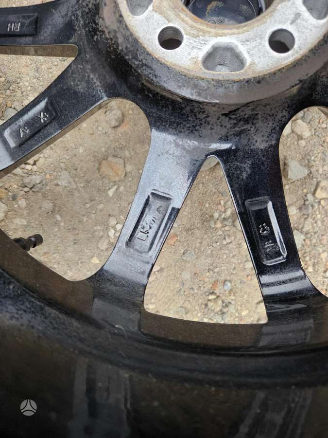 Land Rover Evoque, lengvojo lydinio, R18