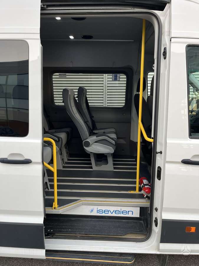 Volkswagen Crafter, passenger minibus