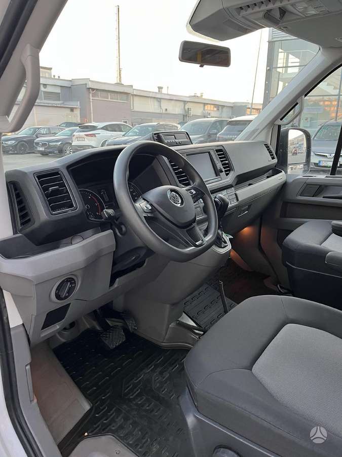 Volkswagen Crafter, passenger minibus