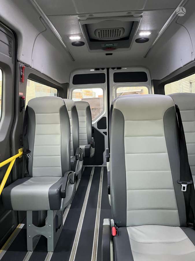 Volkswagen Crafter, passenger minibus