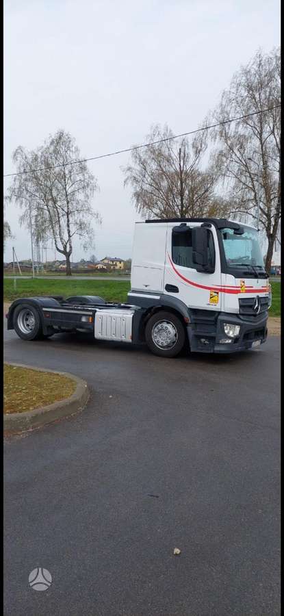 Mercedes-Benz Actros, 1 miegamoji vieta