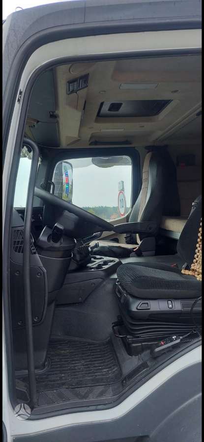Mercedes-Benz Actros, single sleeper