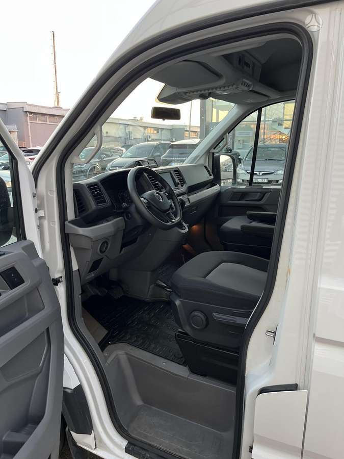 Volkswagen Crafter, passenger minibus