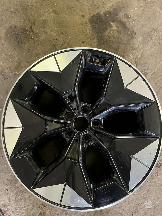 BMW, lengvojo lydinio, R20