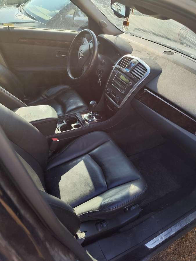 Cadillac SRX rezerves daļās