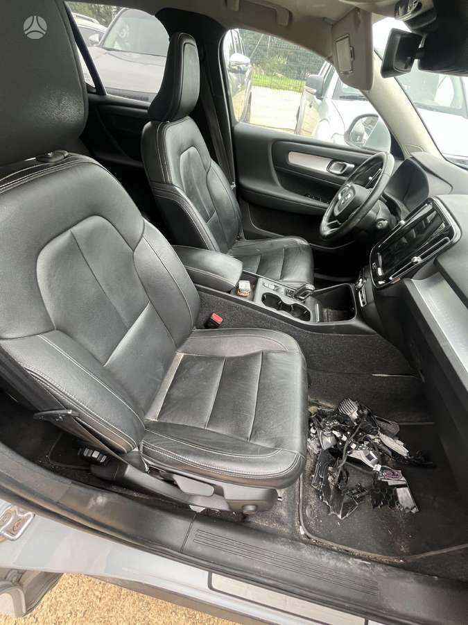 Volvo XC40 - 12