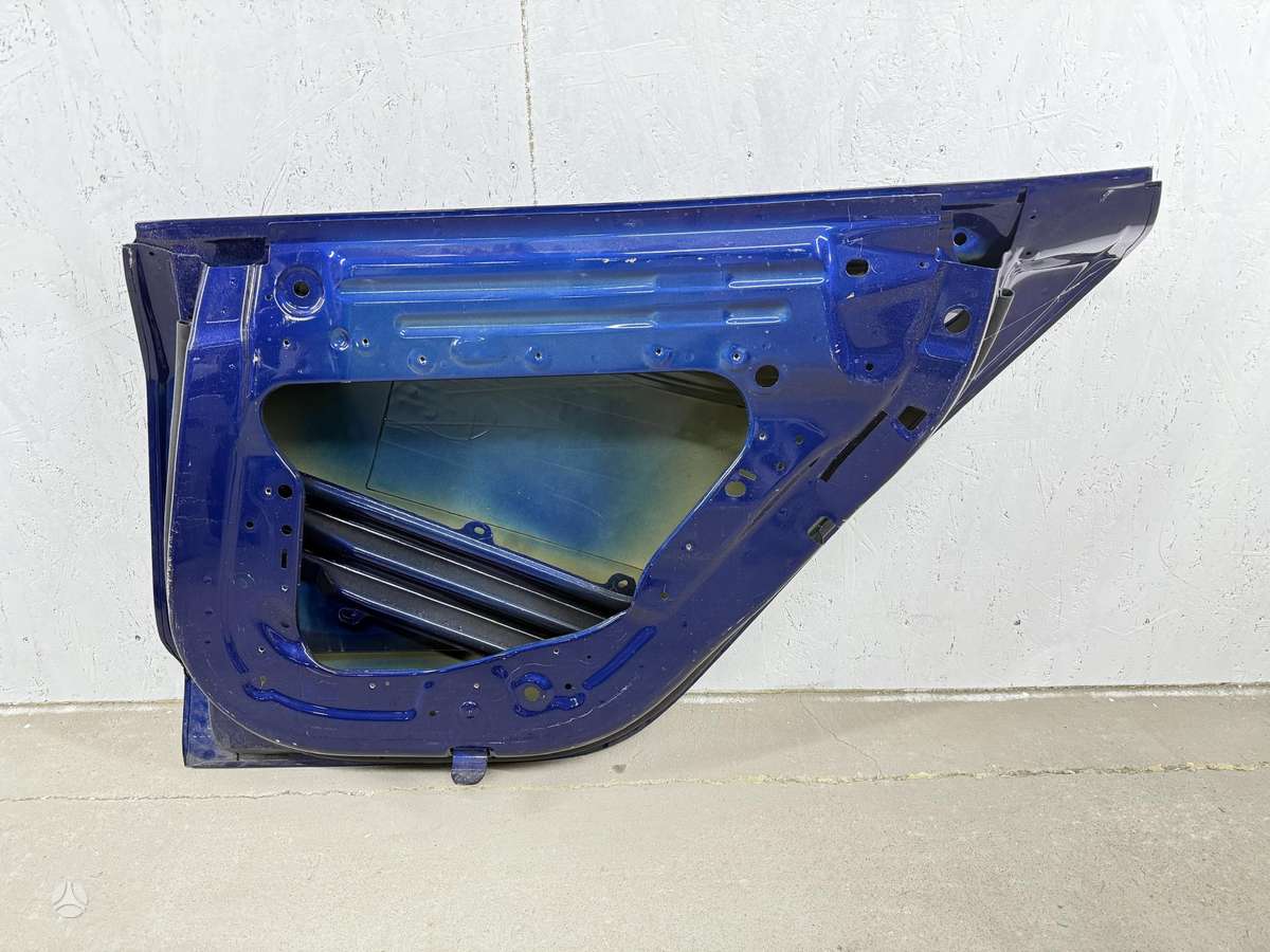 Tesla Model 3 doors