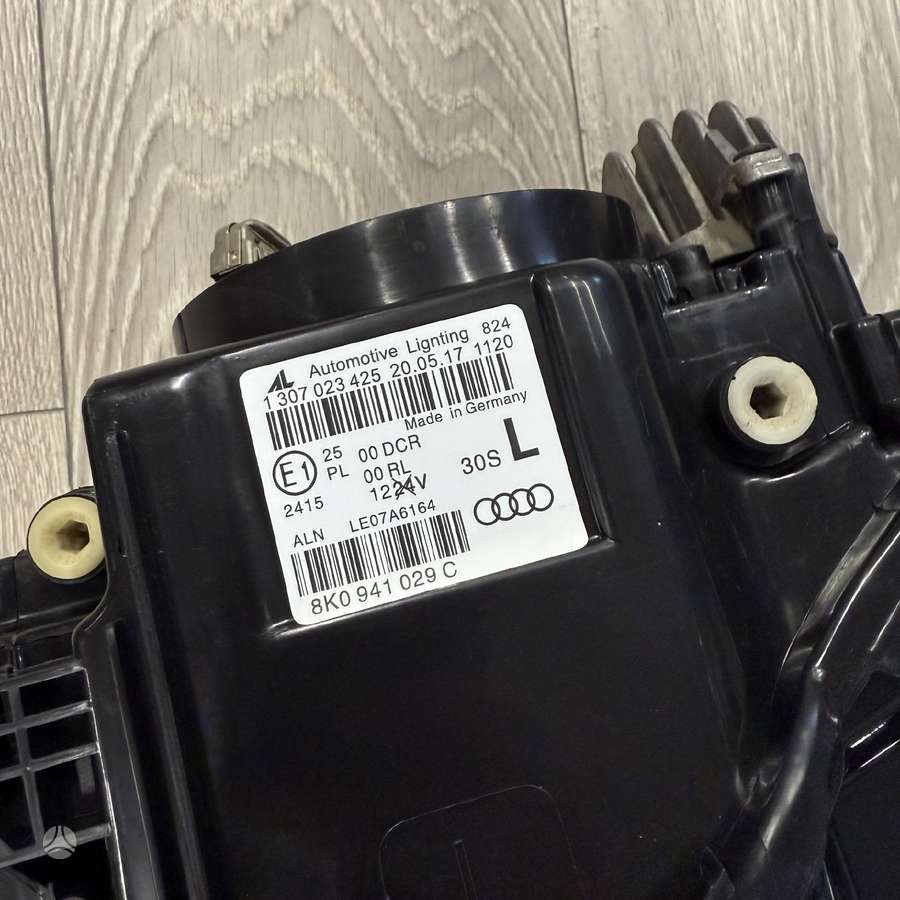 Audi A5 žibintai