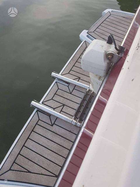 Bayliner/USA 2450 Ciera Command bridge, yachts / cruisers