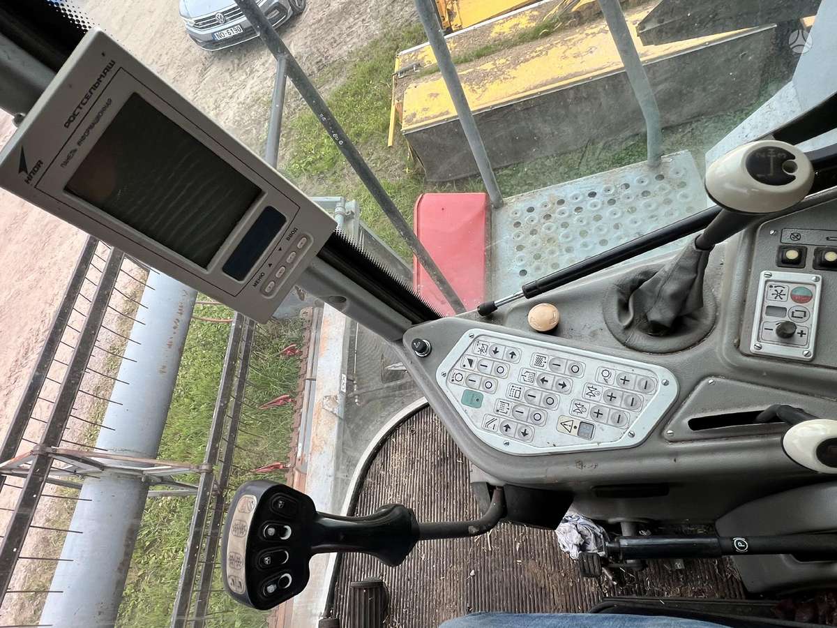 Rostselmash Vector PCM-101, combine harvesters