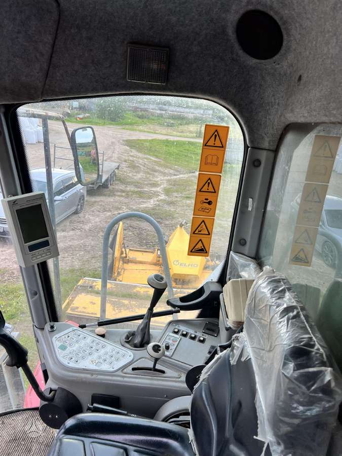 Rostselmash Vector PCM-101, kombainai