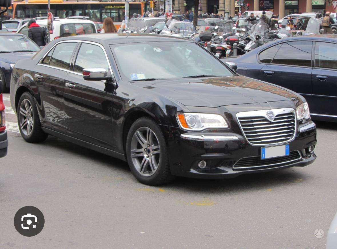 Lancia Thema по частям
