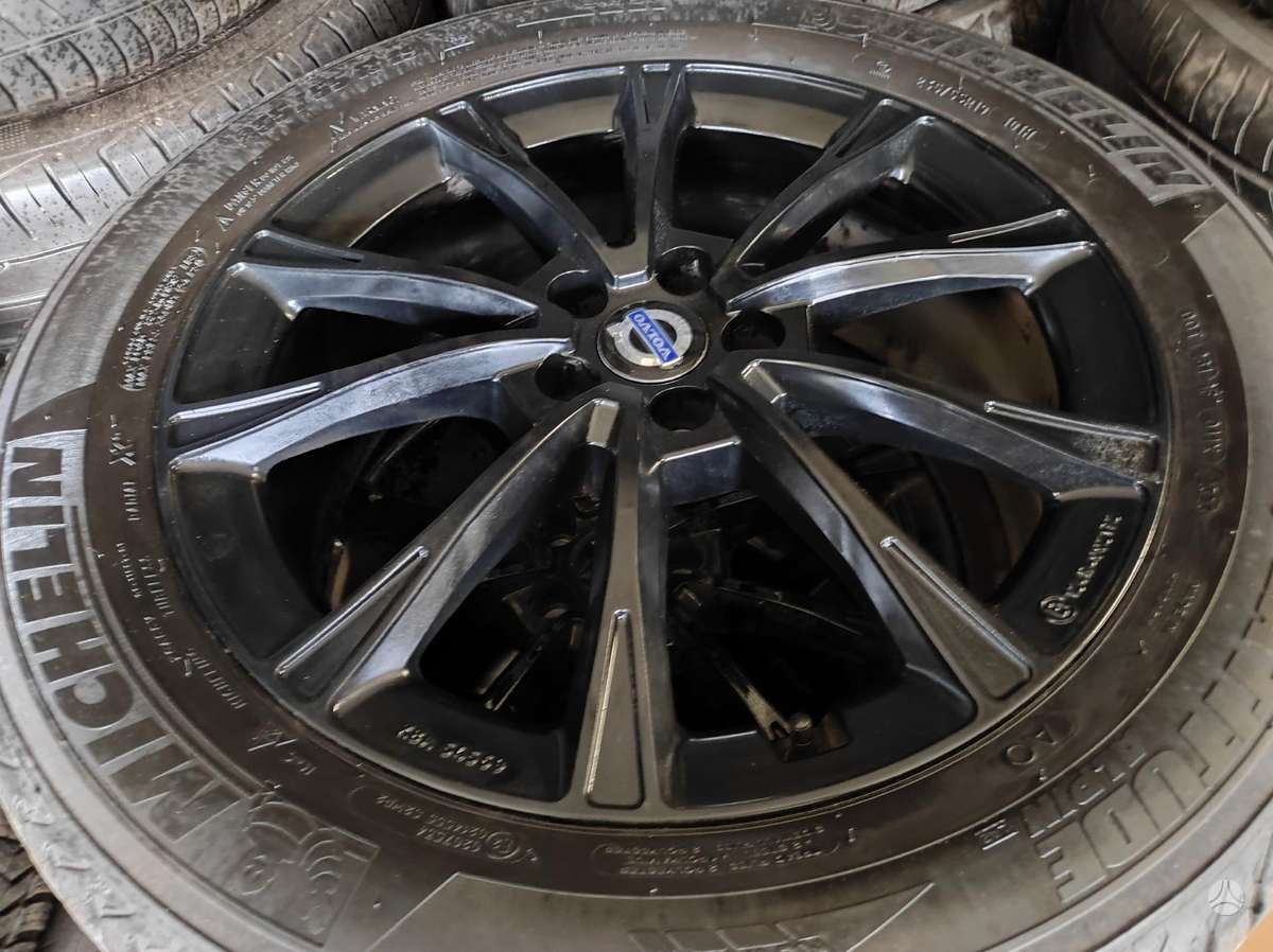 Volvo, lengvojo lydinio, R19