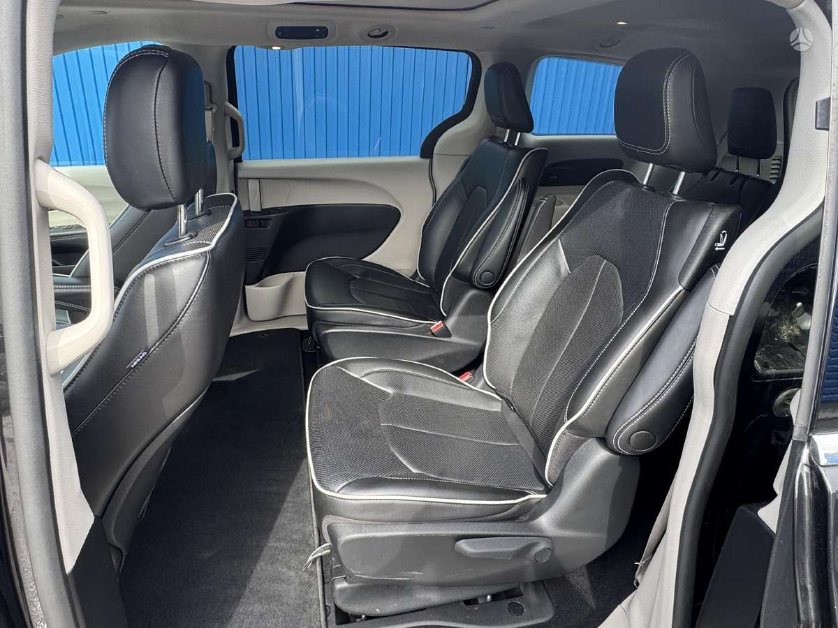 Chrysler Pacifica, 3.6 l., Минивэн